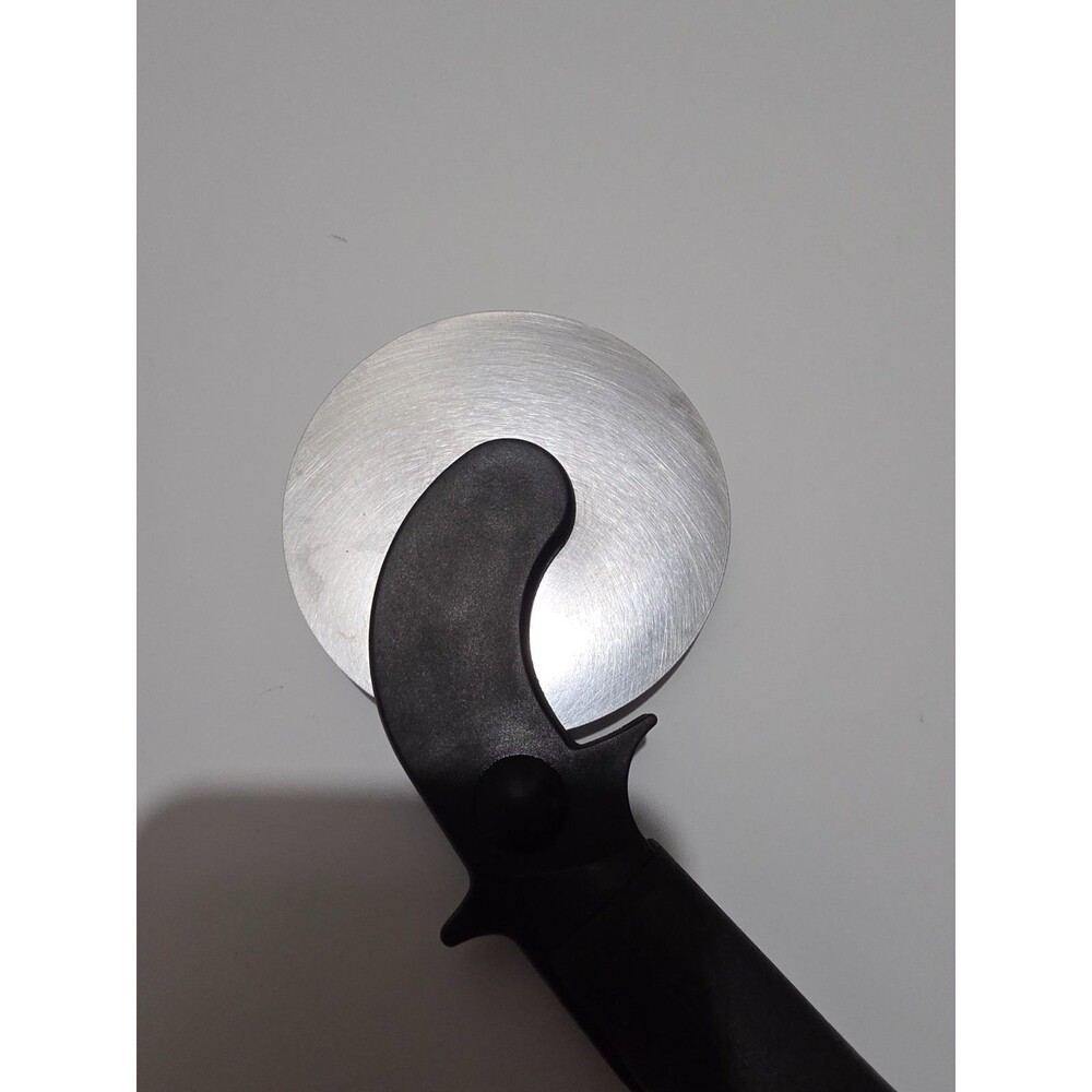 Cutco Pizza Cutter No 1502 3" Diameter Wheel US Made in USA Removable Blade - Picture 4 of 5